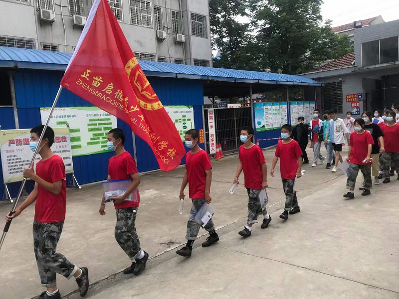  星光不问赶路人，时光不负有